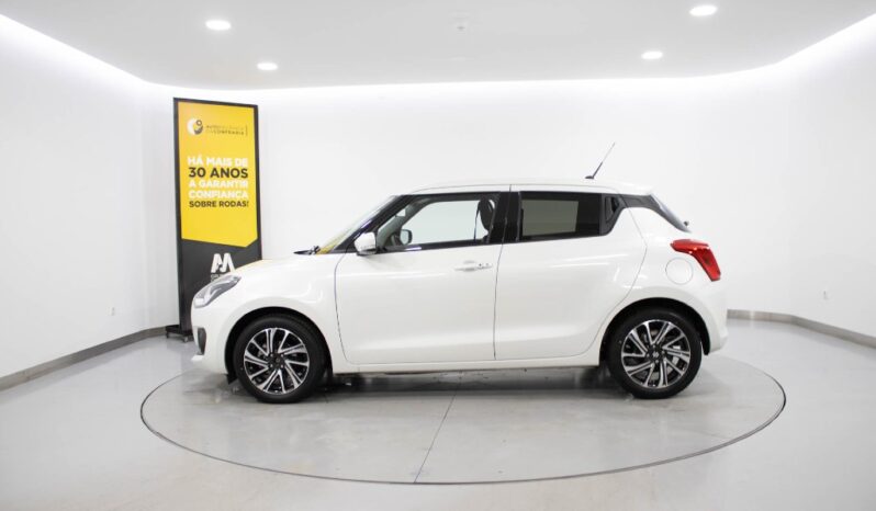 SUZUKI Swift 1.2 MILD HYBRID GLX completo