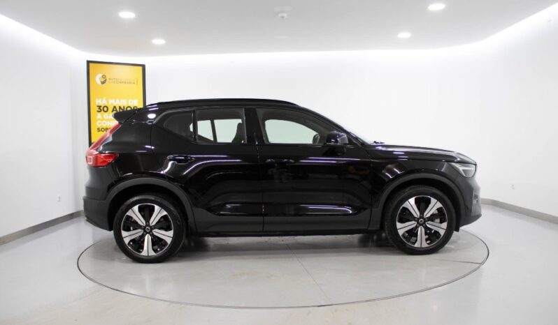VOLVO XC40 Pure Electric 67 kWh RECHARGE CORE completo