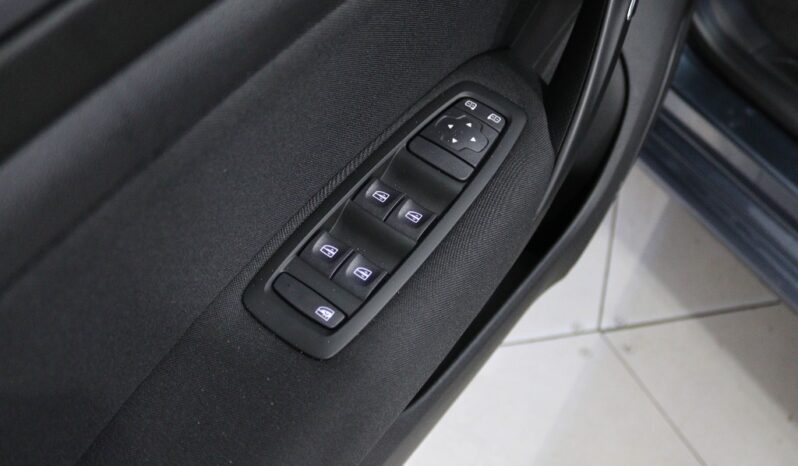 RENAULT Mégane IV Sport Tourer Fase II 1.5 BLUE DCI ZEN completo