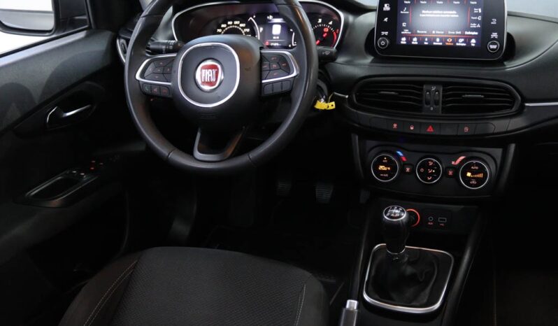 FIAT Tipo SW 1.3 M-JET LOUNGE completo