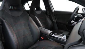 MERCEDES-BENZ Classe A A 250 E AMG completo