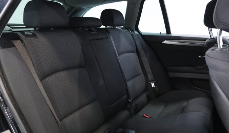 BMW Serie Touring LCI 520 D AUTO completo