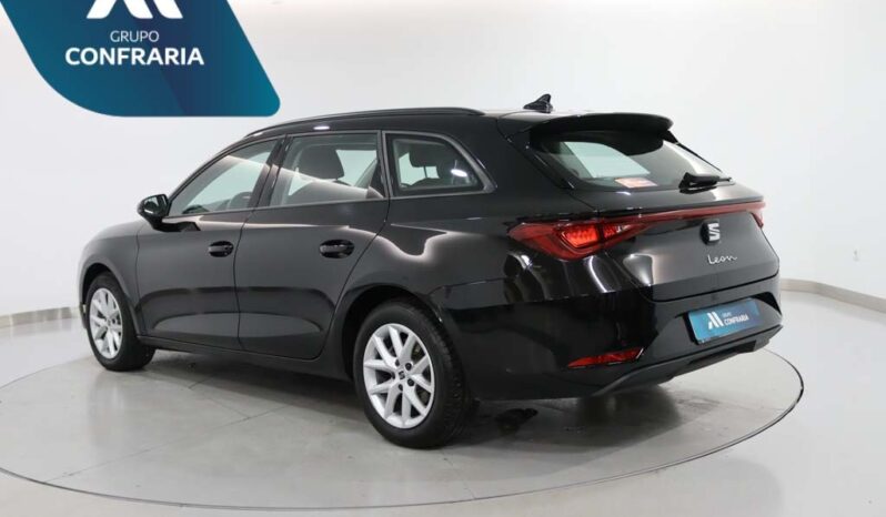 SEAT Leon Sportstourer 2.0 TDI STYLE completo