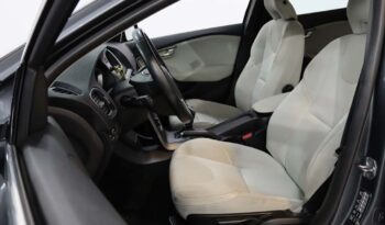 VOLVO V40 1.6 D2 MOMENTUM ECO completo