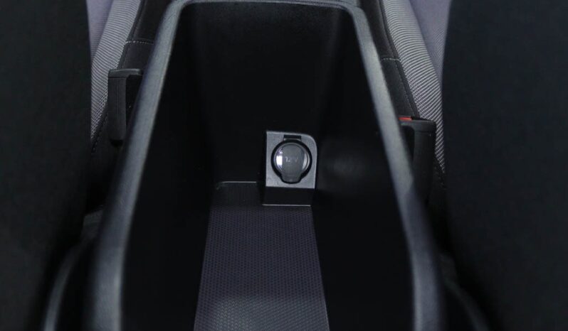 SEAT Leon Sportstourer 2.0 TDI STYLE DSG completo
