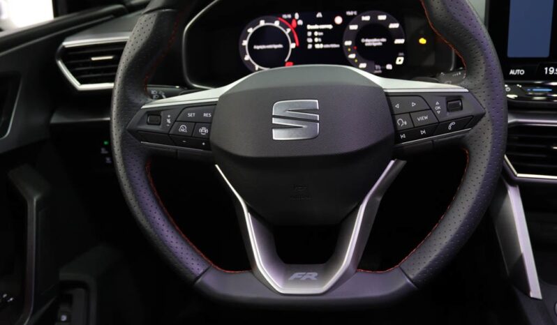SEAT Leon 1.5 TSI E-HYBRID FR DSG completo