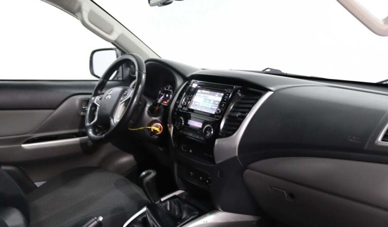 MITSUBISHI L 200 2.4 DI-D CD INTENSE SPORT SPACE CAB STRAKAR 4WD completo