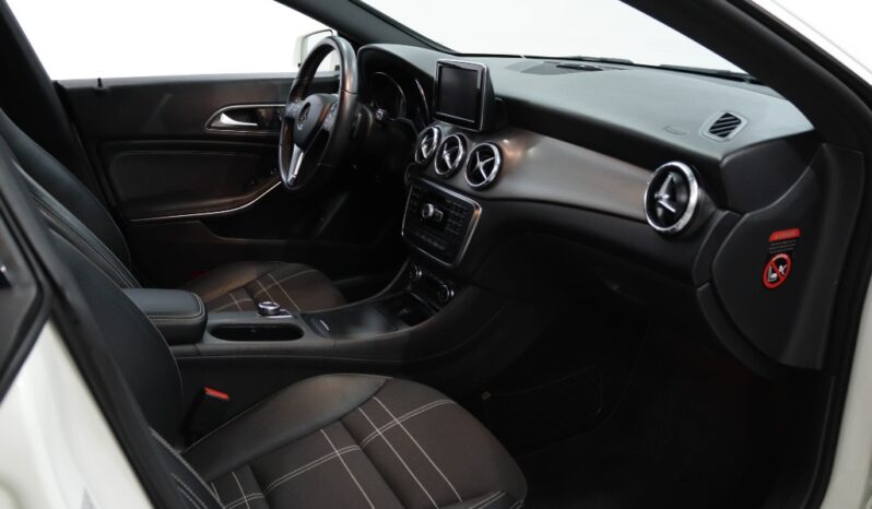MERCEDES-BENZ Classe CLA 220 CDI URBAN AUT.111G completo