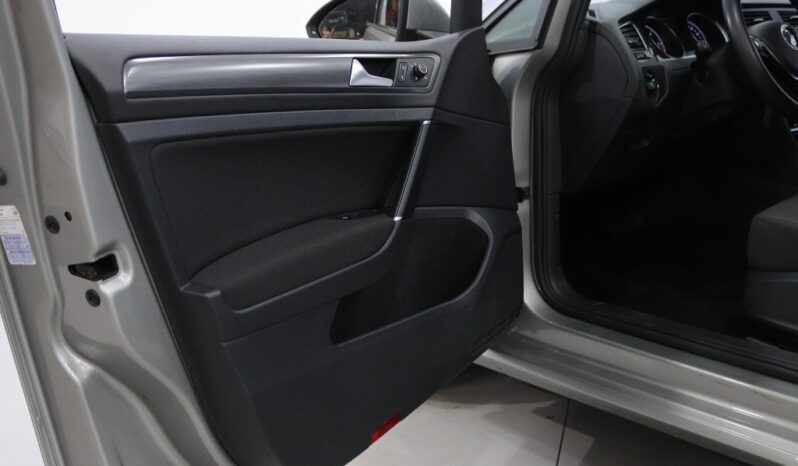 VOLKSWAGEN Golf VII Variant GP 1.6 TDI CONFORTLINE DSG completo