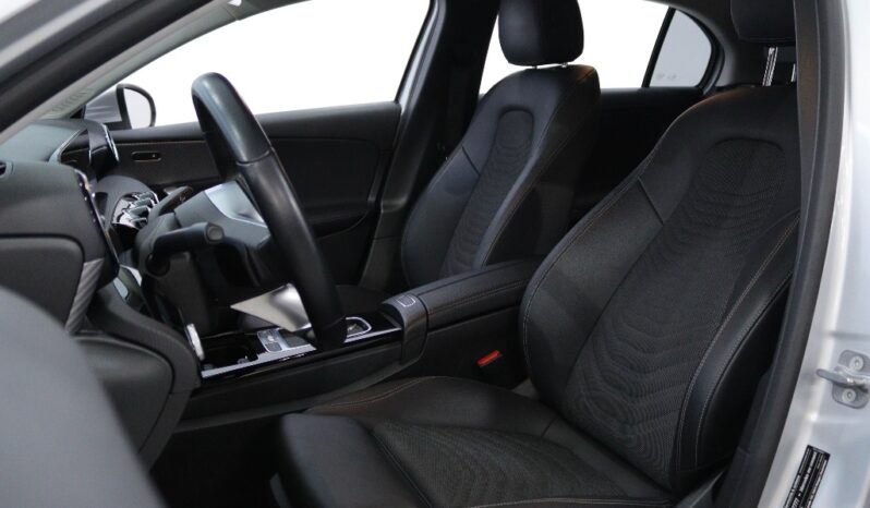 MERCEDES-BENZ Classe A A 250 e completo