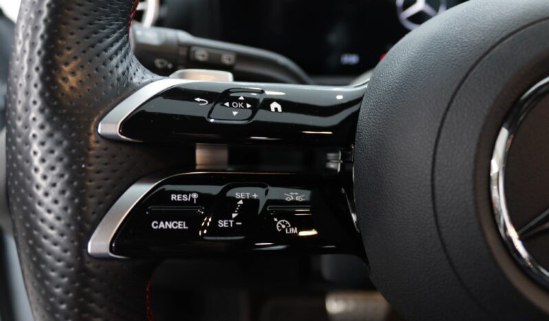 MERCEDES-BENZ Classe A A 250 E AMG completo