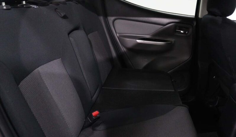 MITSUBISHI L 200 2.4 DI-D CD INTENSE SPORT SPACE CAB STRAKAR 4WD completo