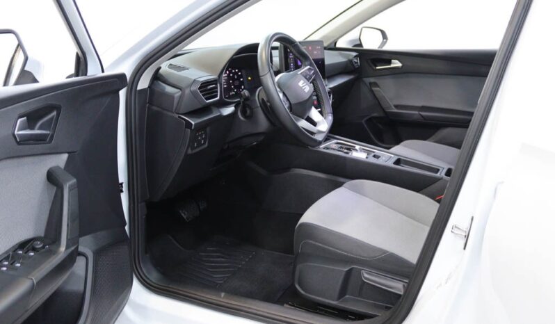 SEAT Leon Sportstourer 2.0 TDI STYLE DSG completo