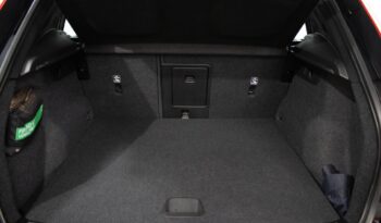 VOLVO XC40 Pure Electric 67 kWh RECHARGE CORE completo