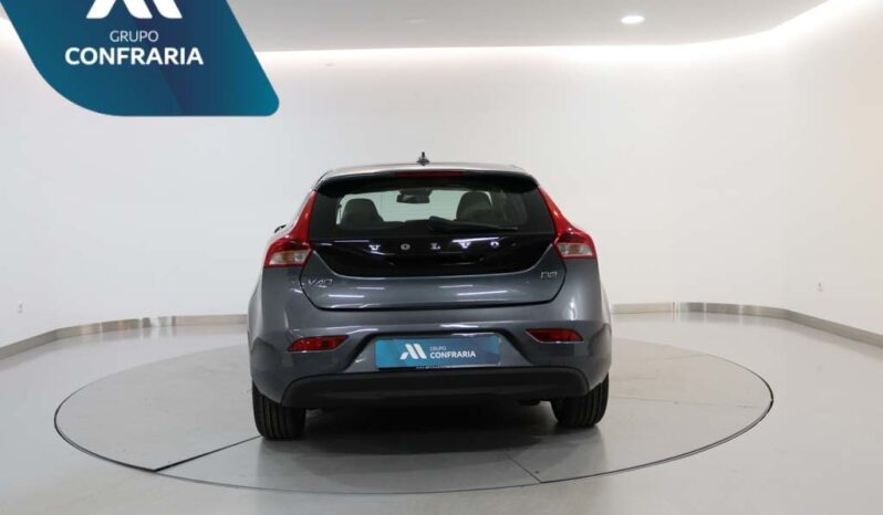 VOLVO V40 1.6 D2 MOMENTUM ECO completo