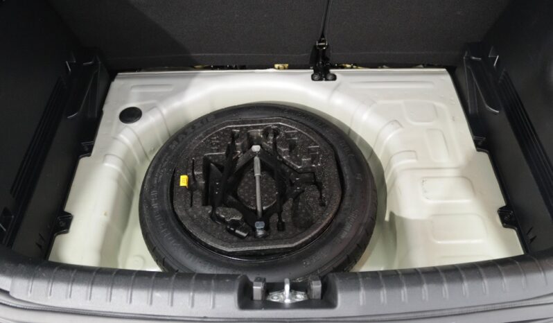 KIA Stonic 1.2 DYNAMIC completo