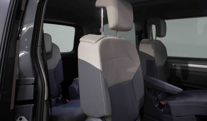 VOLKSWAGEN Multivan T7 2.0 TDI LIFE DSG completo