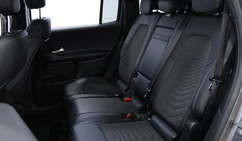 MERCEDES-BENZ Classe GLB 180 D STYLE completo