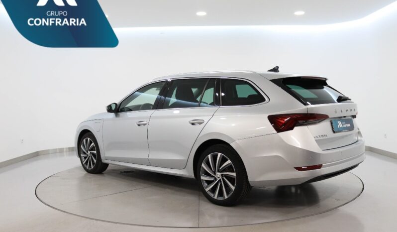 SKODA Octavia Break ULTRA completo