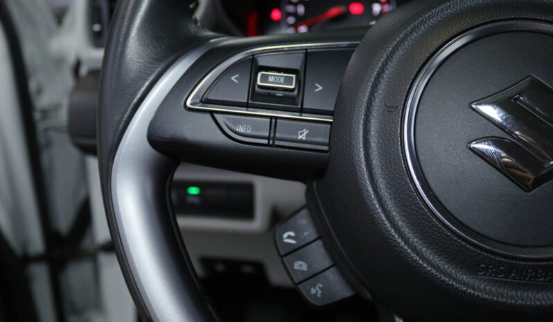 SUZUKI SWIFT 1.2 MILD HYBRID S3 completo