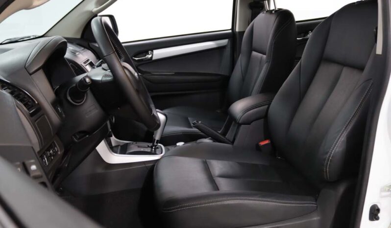 ISUZU D-Max 1.9 DDI CD 4WD LS CM AUT. completo