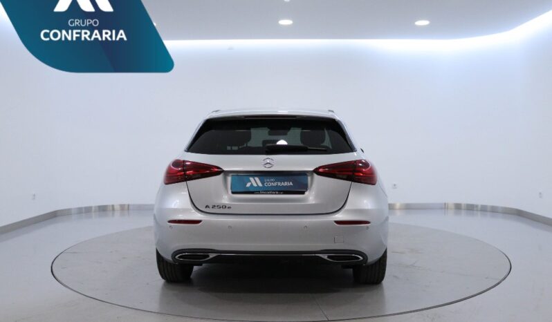 MERCEDES-BENZ Classe A A 250 e completo
