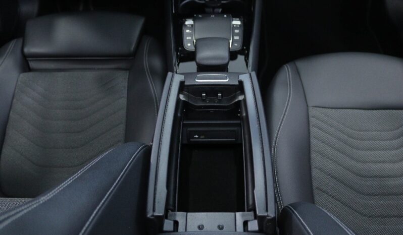 MERCEDES-BENZ Classe GLB 180 D STYLE completo