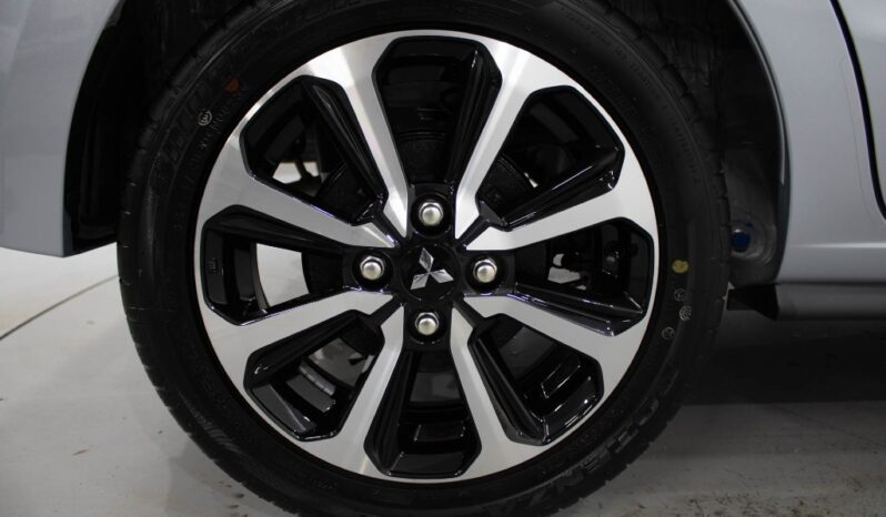 MITSUBISHI Space Star 1.2 CONNECT EDITION completo
