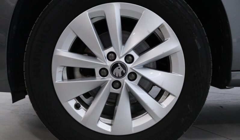 SKODA Kamiq 1.0 TSI SELECTION DSG completo