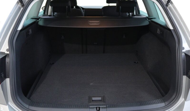 VOLKSWAGEN Golf VII Variant GP 1.6 TDI CONFORTLINE DSG completo