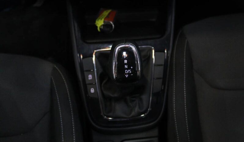 SKODA Fabia 1.0 TSI SELECTION DSG completo