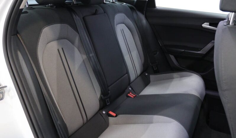SEAT Leon Sportstourer 2.0 TDI STYLE DSG completo