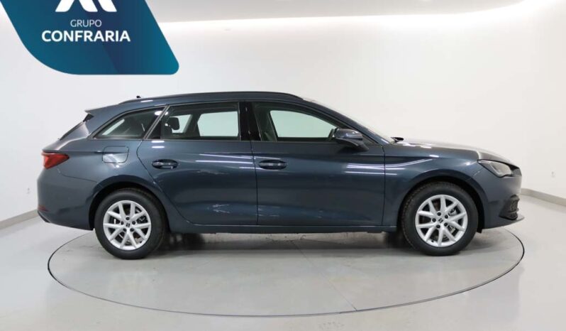 SEAT Leon Sportstourer 2.0 TDI STYLE completo