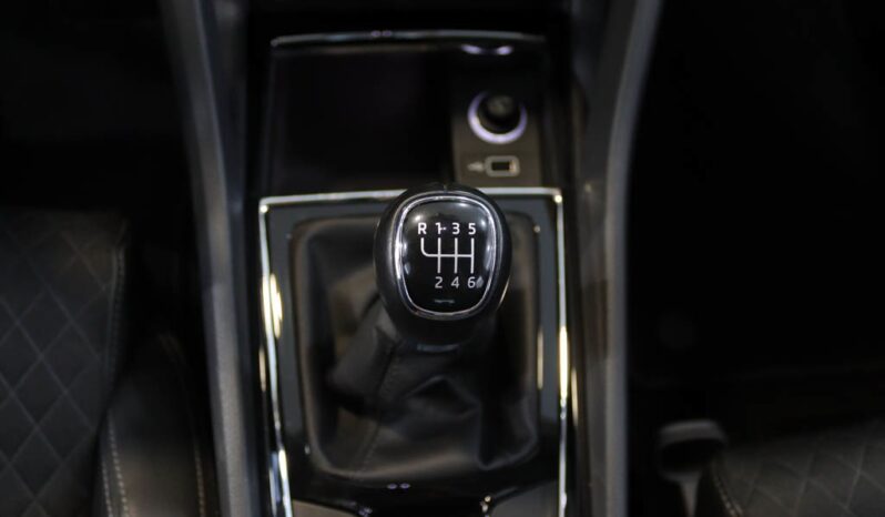 SKODA Karoq 1.0 TSI AMBITION completo
