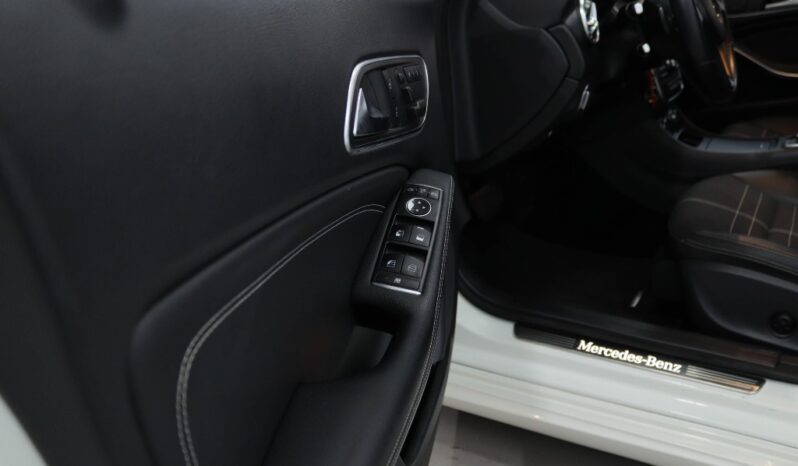MERCEDES-BENZ Classe CLA 220 CDI URBAN AUT.111G completo