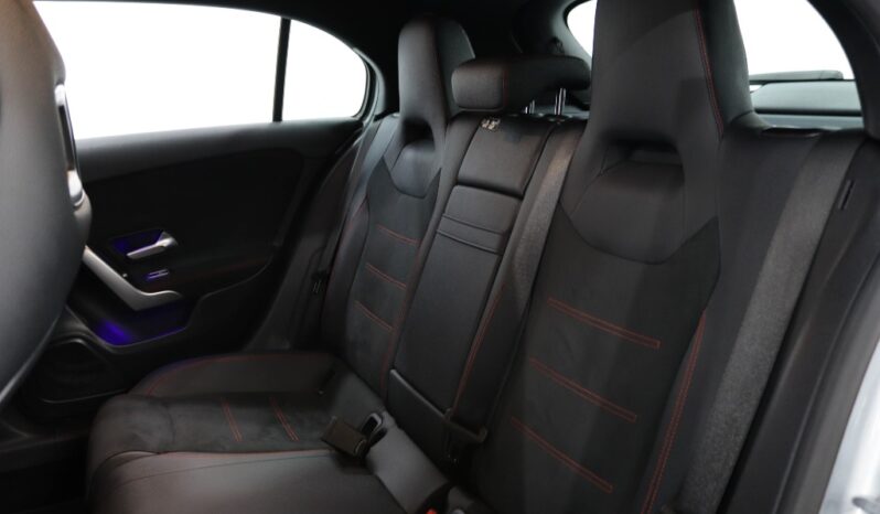 MERCEDES-BENZ Classe A A 250 E AMG completo
