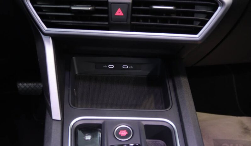 SEAT Leon Sportstourer 1.4 E-HYBRID FR DSG completo