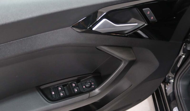 AUDI A1 Sportback 25 TFSI ADVANCED completo