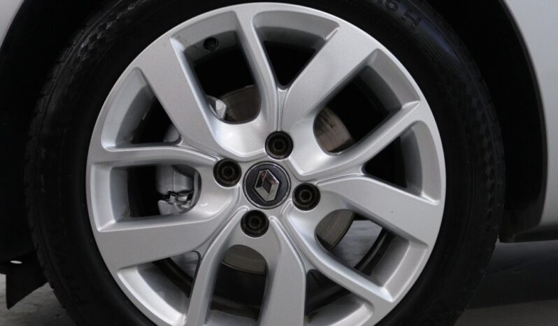 RENAULT Clio IV Sport Tourer Fase II ST 0.9 TCE LIMITED completo