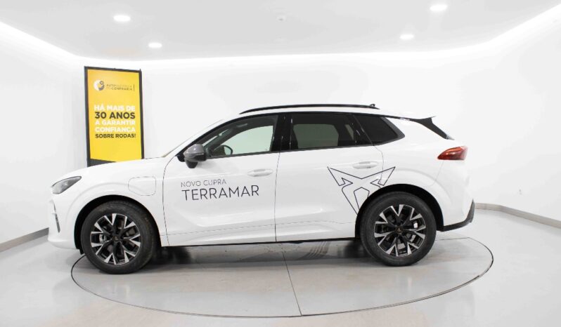 CUPRA Terramar 1.5 E-HYBRID DSG completo