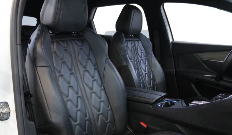 PEUGEOT 3008 1.6 HYBRID GT LINE E-EAT8 completo