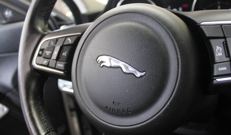 JAGUAR E-Pace 2.0 I4D AWD AUT. completo