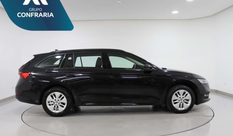SKODA Octavia Break 2.0 TDI completo