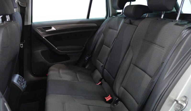 VOLKSWAGEN Golf VII Variant GP 1.6 TDI CONFORTLINE DSG completo