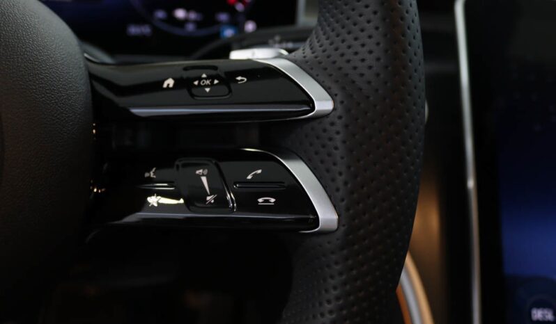 MERCEDES-BENZ Classe C Station 300 DE AMG completo