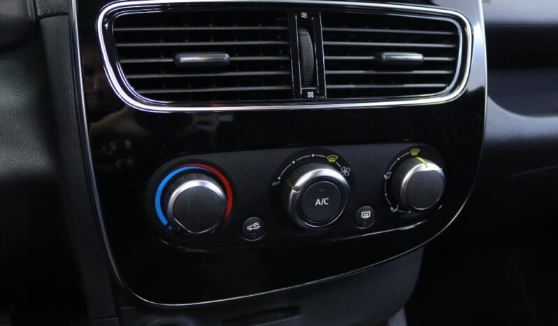 RENAULT Clio IV Sport Tourer Fase II ST 0.9 TCE LIMITED completo