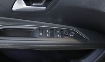 PEUGEOT 3008 1.6 HYBRID GT LINE E-EAT8 completo