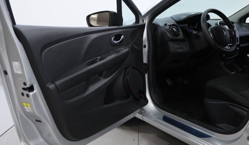 RENAULT Clio IV Sport Tourer Fase II ST 0.9 TCE LIMITED completo