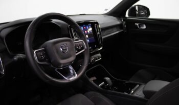 VOLVO XC40 Pure Electric 67 kWh RECHARGE CORE completo
