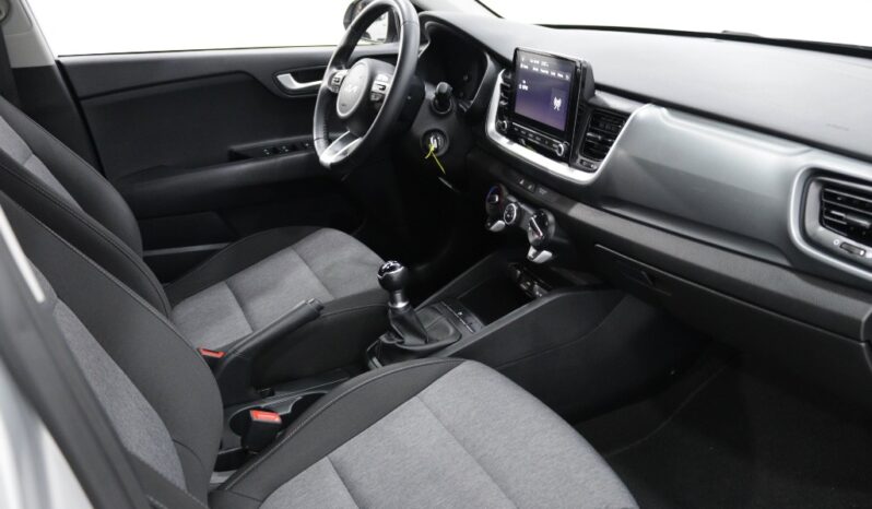KIA Stonic 1.2 DYNAMIC completo